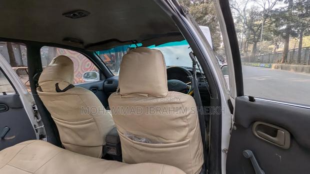 Toyota Sprinter 2000 Pearl