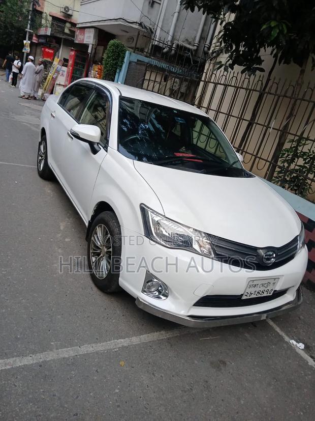 Toyota Corolla L 4-Speed Automatic 2013 White