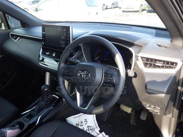 Toyota Corolla Cross 1.8 Hybrid FWD 2022 Black