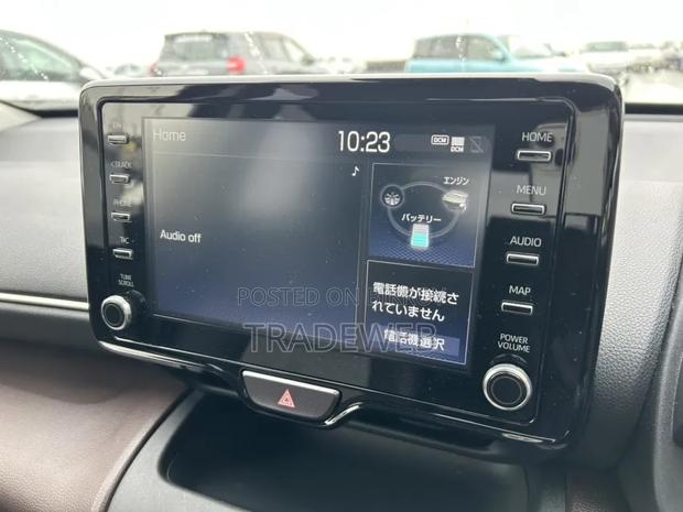Toyota Yaris Cross 2021 Red