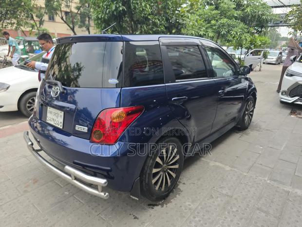 Toyota IST 2004 Blue