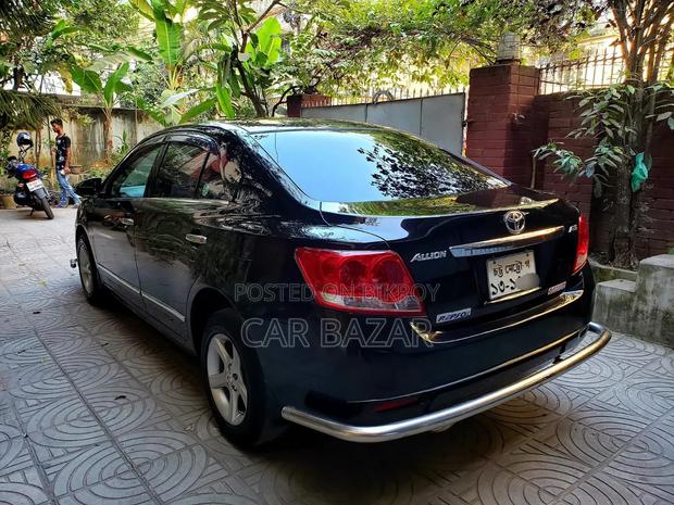 Toyota Allion 2013 Black