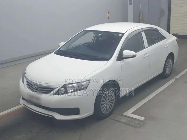Toyota Corolla 2023 White