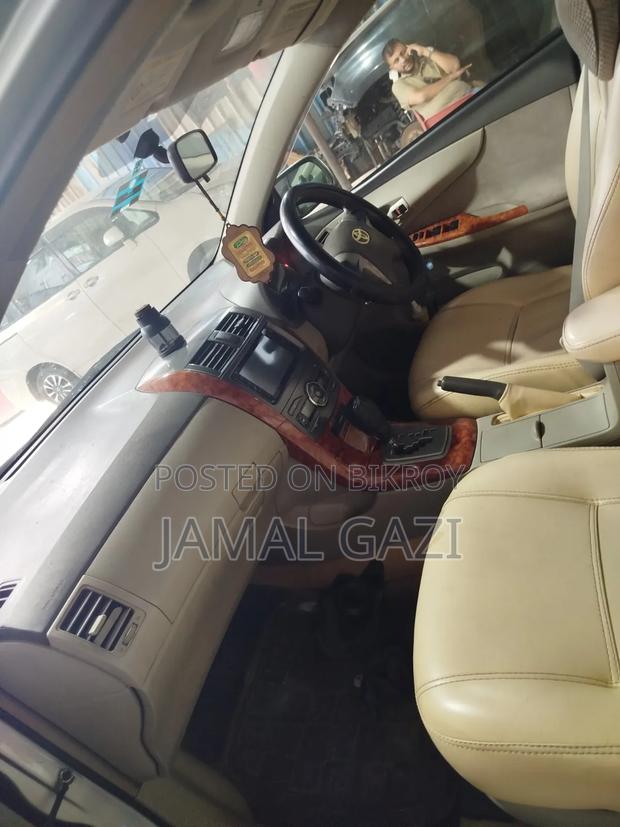 Toyota Axio 2011 Silver
