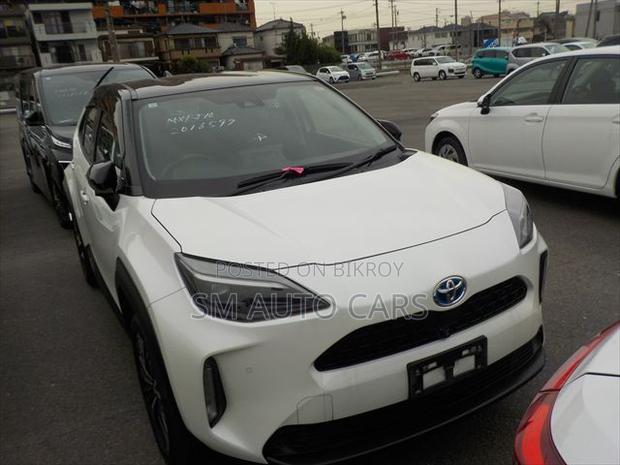 Toyota Yaris Cross 1.5 Hybrid FWD 2021 Pearl