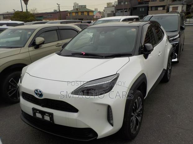 Toyota Yaris Cross 1.5 Hybrid FWD 2021 Pearl
