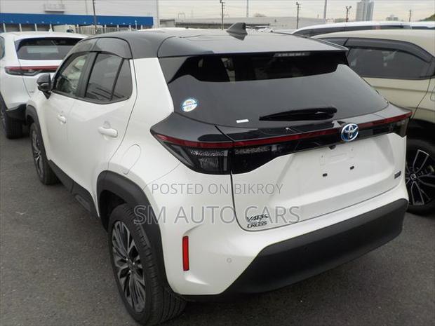 Toyota Yaris Cross 1.5 Hybrid FWD 2021 Pearl