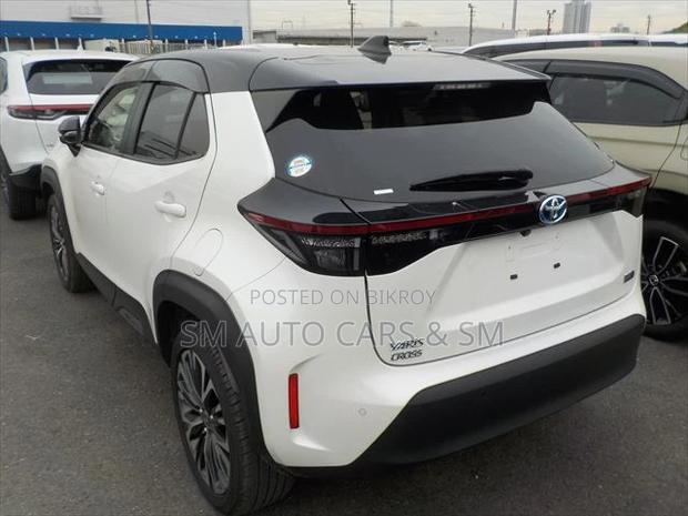 Toyota Yaris Cross 1.5 Hybrid FWD 2021 Pearl