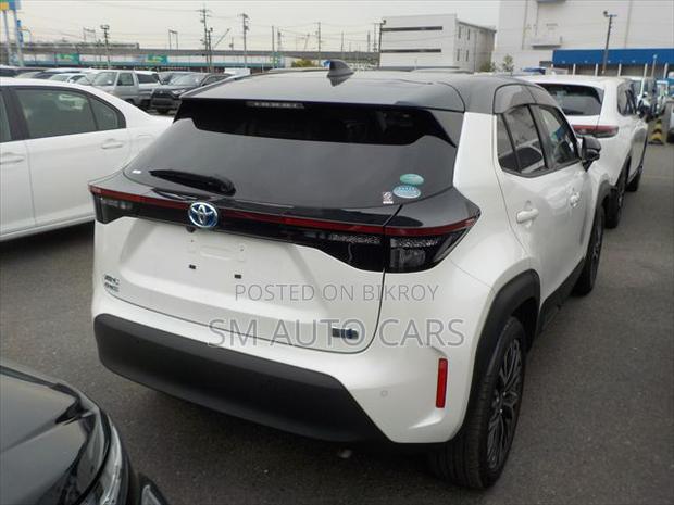Toyota Yaris Cross 1.5 Hybrid FWD 2021 Pearl