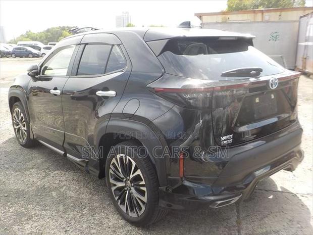 Toyota Yaris Cross 1.5 Hybrid FWD 2022 Black
