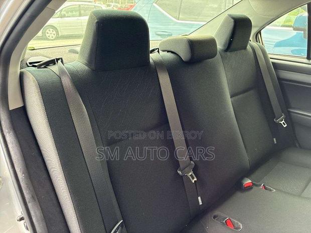 Toyota Axio 2021 Silver