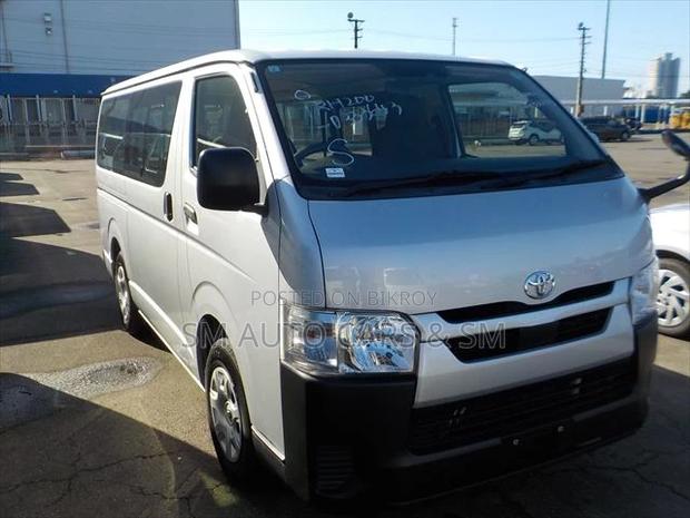 Toyota HiAce 2020 Silver