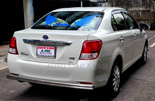 Toyota Axio 1.5 Hybrid 2WD 2015 Pearl