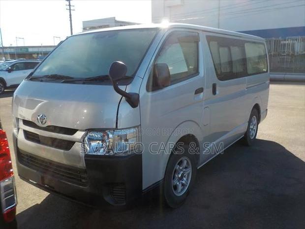 Toyota HiAce 2021 Silver