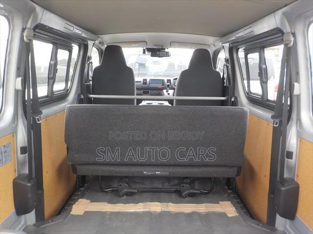 Toyota HiAce 2021 Silver