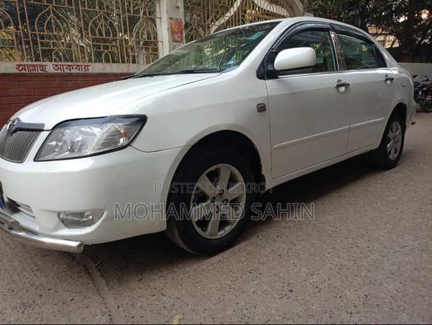 Toyota Corolla 2005 White