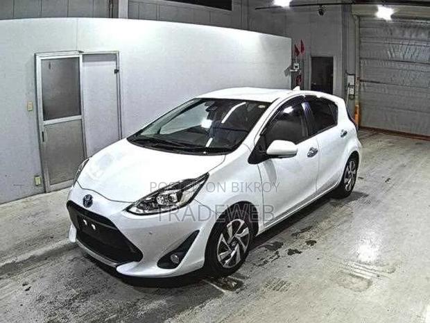 Toyota Aqua 2021 Pearl