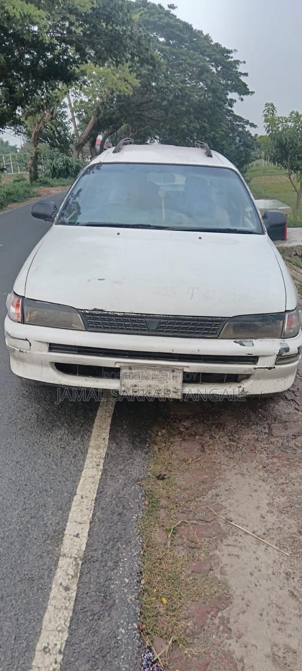 Toyota Corolla Station Wagon 1995 White