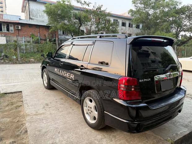 Toyota Kluger 2005 Black