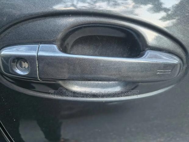 Toyota Vitz 2011 Gray