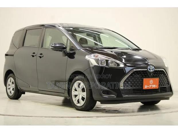 Toyota Sienta 2021 Black