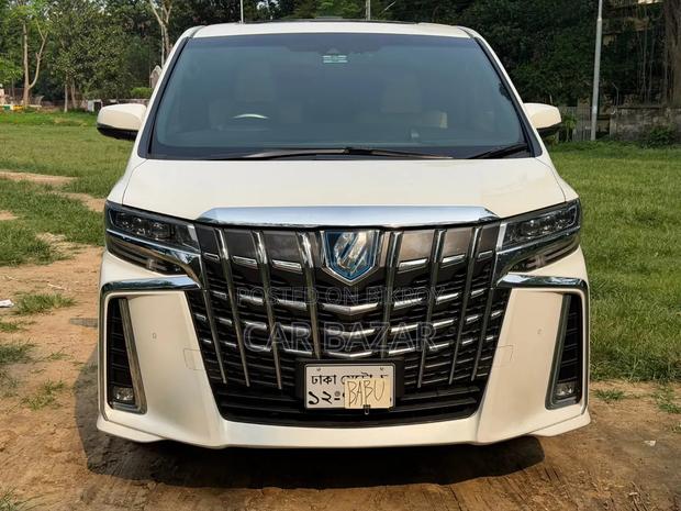 Toyota Alphard 2.5 Hybrid AWD 2019 Pearl