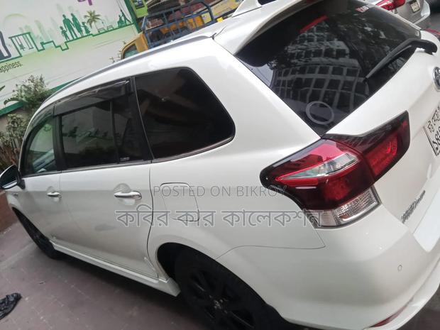 Toyota Corolla Fielder 2018 Pearl
