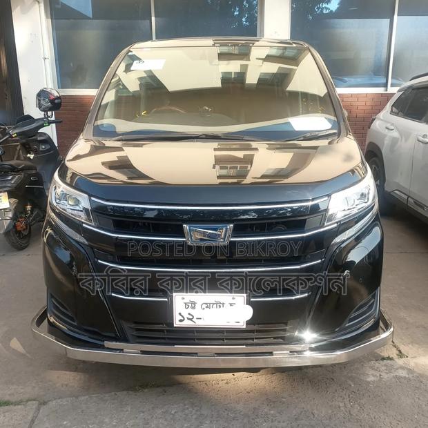 Toyota Noah 2020 Black