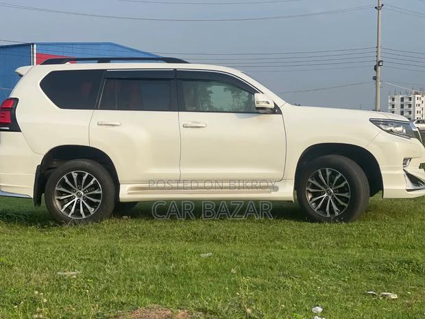 Toyota Land Cruiser Prado 2.7 2018 Pearl