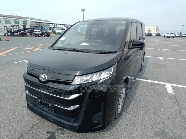 Toyota Noah 2022 Black