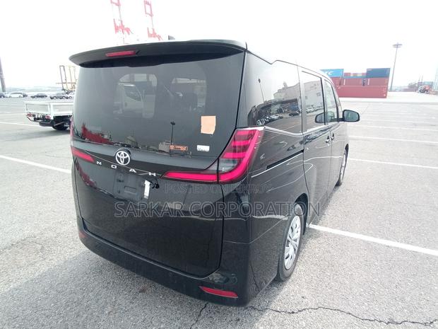 Toyota Noah 2022 Black