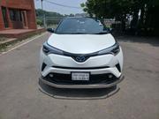 Toyota C-Hr XLE Prermium FWD (2.0L 4cyl 2AM) 2018 Pearl for sale