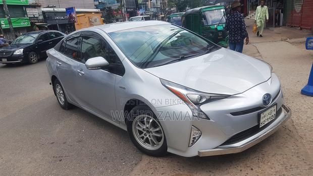Toyota Prius 2016 Silver