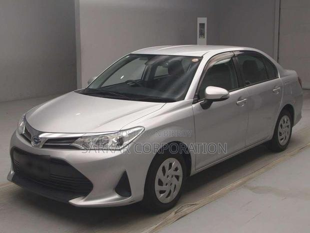 Toyota Axio 2021 Silver