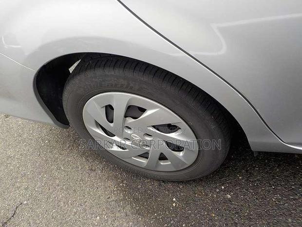 Toyota Axio 2021 Silver