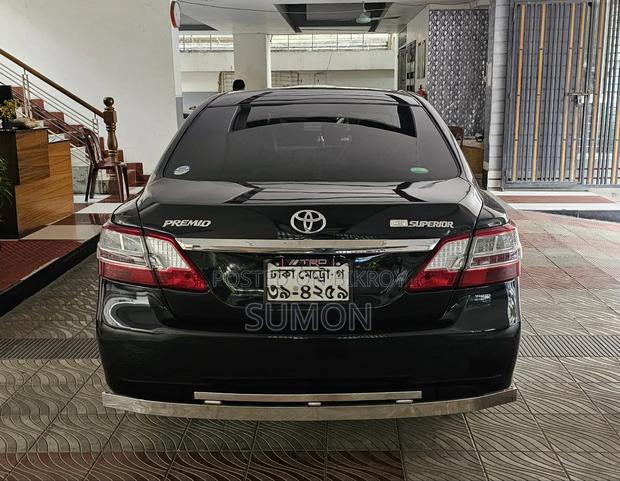 Toyota Premio 2011 Black