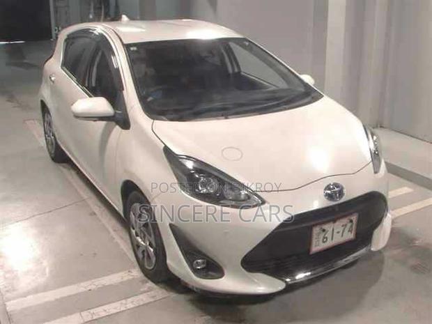 Toyota Aqua 2021 Pearl