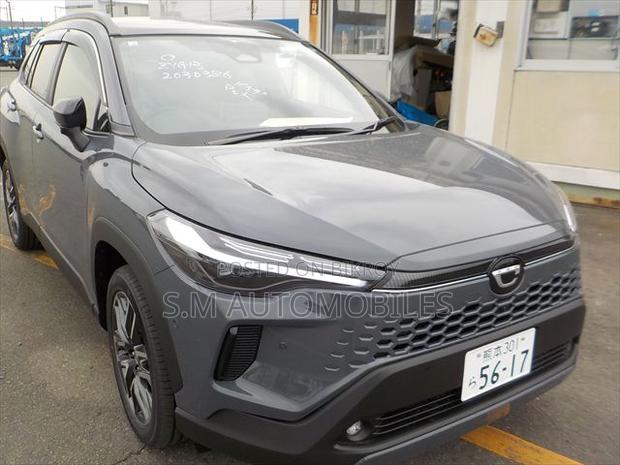 Toyota Corolla Cross L AWD 2026 Gray