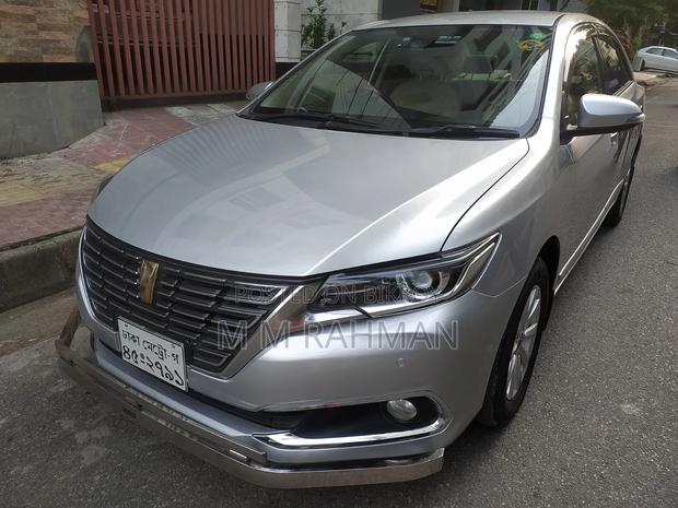 Toyota Premio 1.5 FWD 2016 Silver