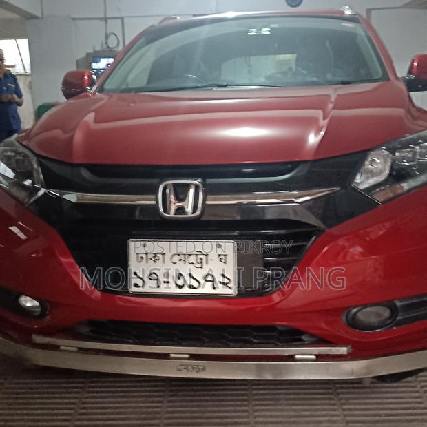 Honda Vezel 1.5 Hybrid 2WD 2015 Red