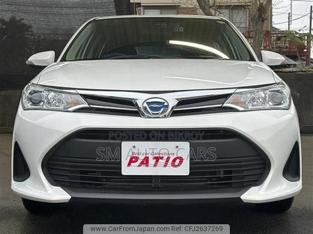 Toyota Corolla Fielder 1.5 Hybrid FWD 2021 White