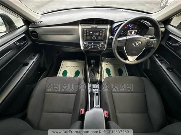 Toyota Corolla Fielder 1.5 Hybrid FWD 2021 White