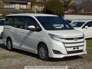 Toyota Noah 1.8 FWD Hybrid (7 seater) 2021 White for sale