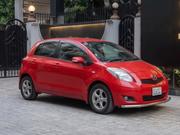 Toyota Vitz 1.3 FWD 5dr 2009 Red for sale