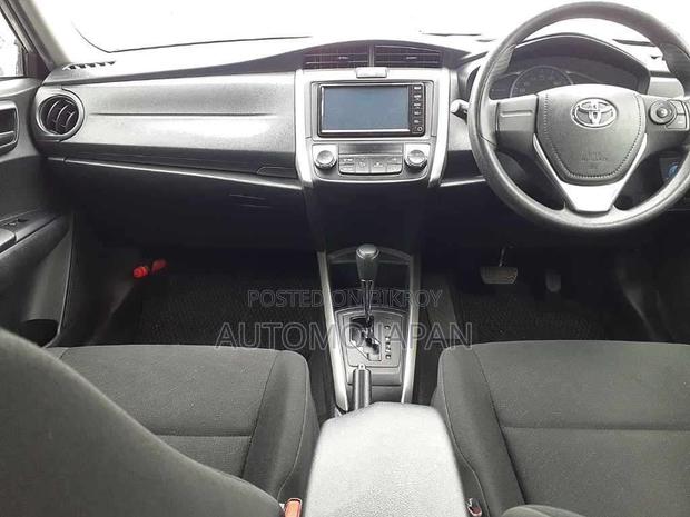 Toyota Corolla Fielder 1.5 Hybrid FWD 2021 Silver