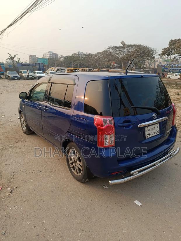 Toyota Raum 2009 Blue