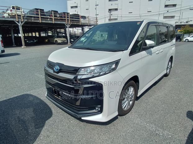 Toyota Noah 2022 Pearl