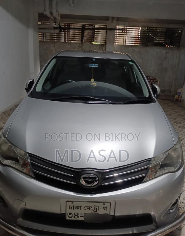 Toyota Axio 2013 Silver