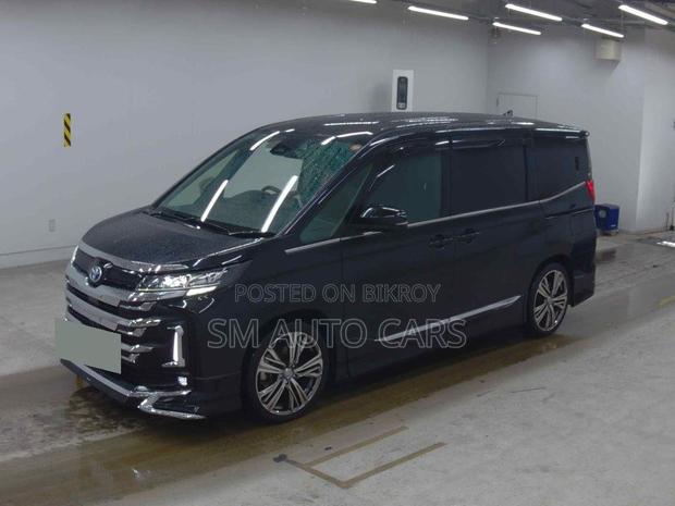 Toyota Noah 2022 Black