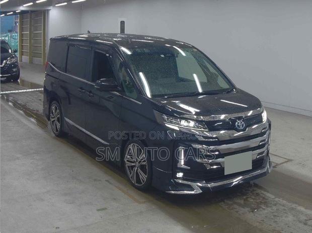 Toyota Noah 2022 Black